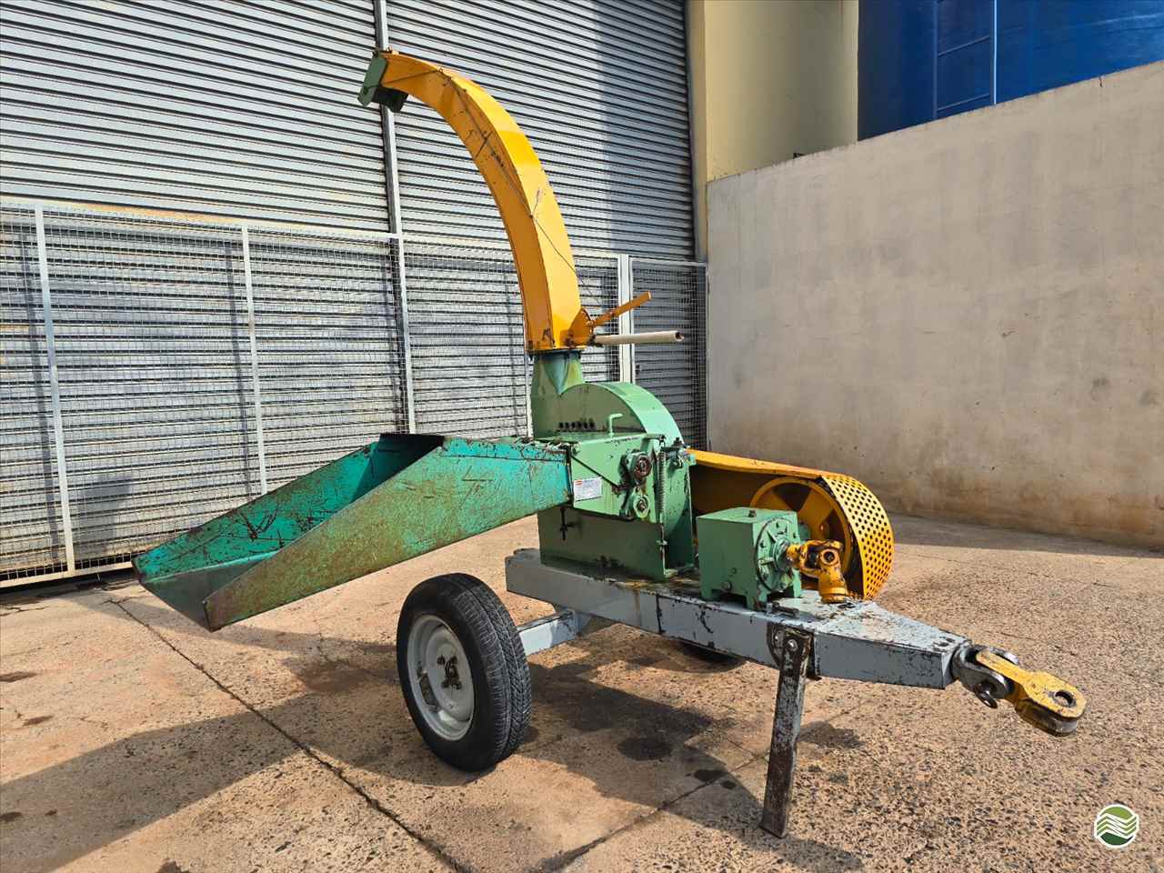 IMPLEMENTOS AGRICOLAS ENSILADEIRA PICADOR ENSILADEIRA Montemag Tratores MONTE MOR SÃO PAULO SP